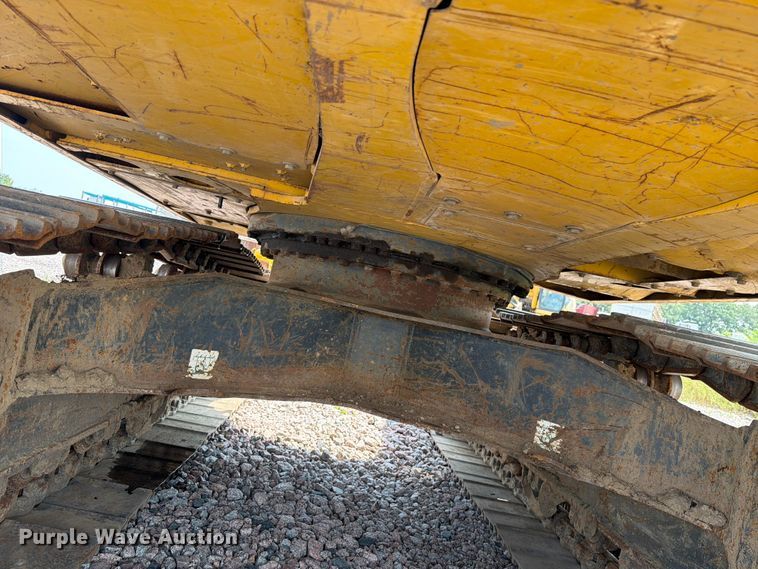 image for item YA4273 2017 Komatsu PC170LC-10 excavator