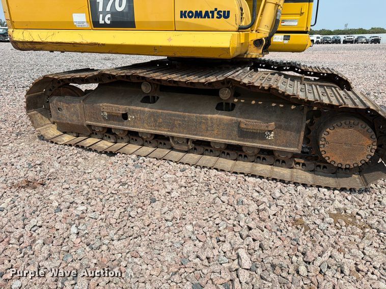 image for item YA4273 2017 Komatsu PC170LC-10 excavator