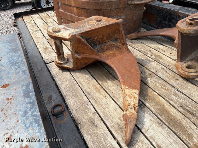 image for item YA4273 2017 Komatsu PC170LC-10 excavator