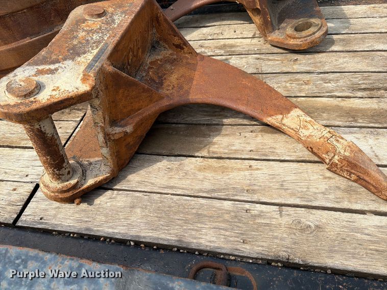 image for item YA4273 2017 Komatsu PC170LC-10 excavator