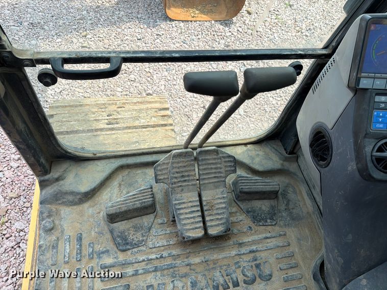 image for item YA4274 2014 Komatsu PC360LC-10 excavator
