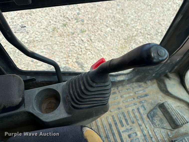 image for item YA4274 2014 Komatsu PC360LC-10 excavator
