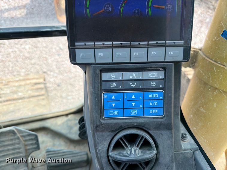 image for item YA4274 2014 Komatsu PC360LC-10 excavator