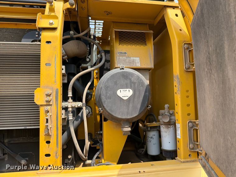 image for item YA4274 2014 Komatsu PC360LC-10 excavator