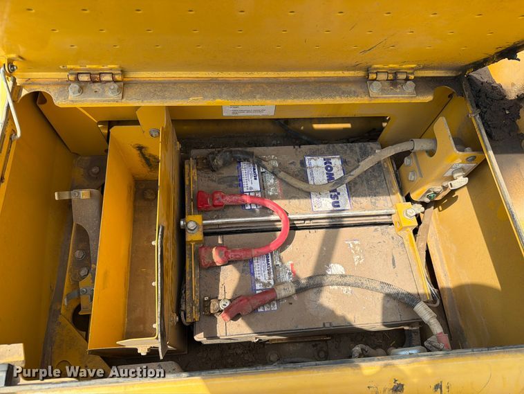 image for item YA4274 2014 Komatsu PC360LC-10 excavator