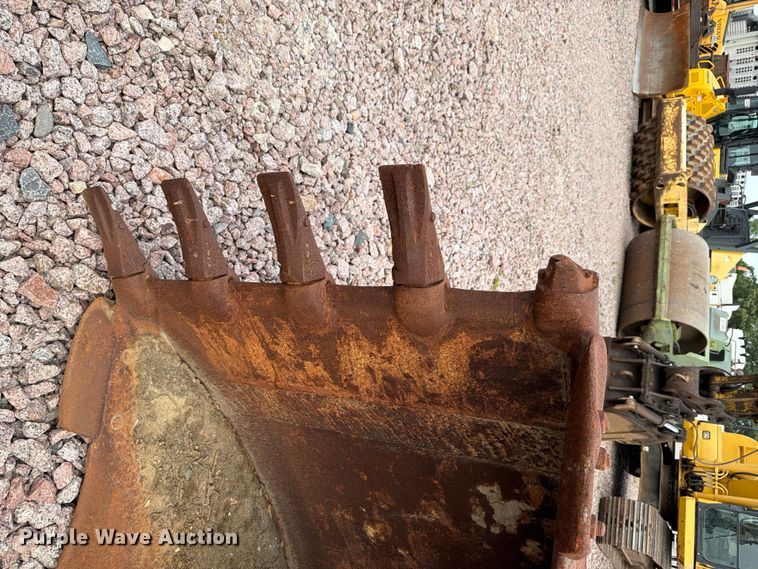 image for item YA4274 2014 Komatsu PC360LC-10 excavator