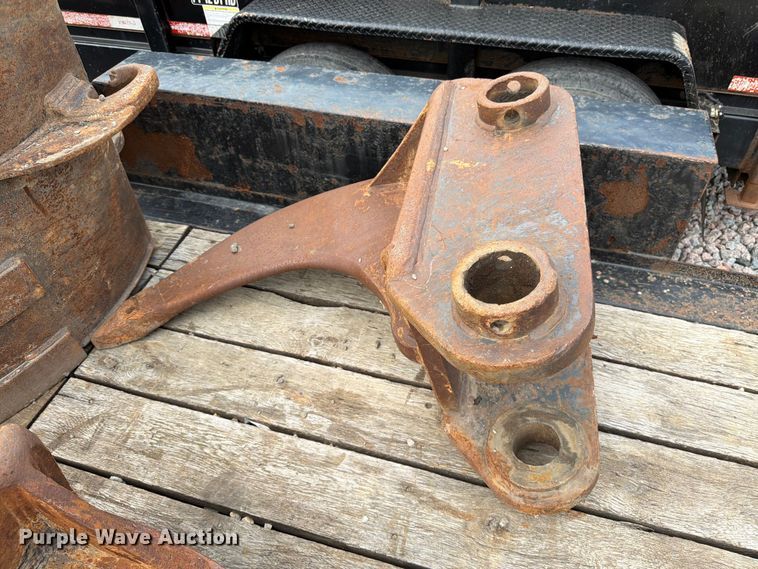 image for item YA4274 2014 Komatsu PC360LC-10 excavator
