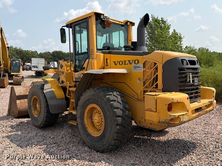 image for item YA4275 2009 Volvo L90F wheel loader