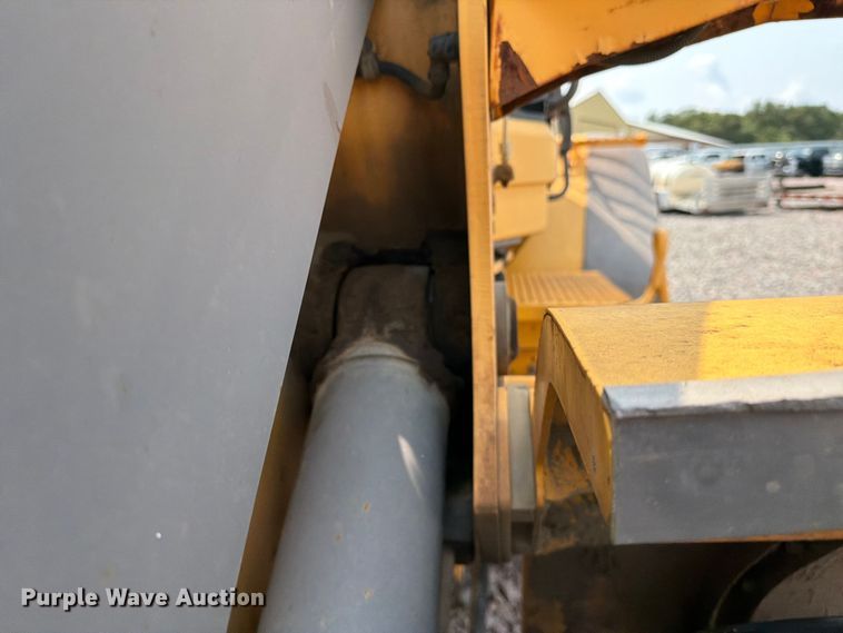 image for item YA4275 2009 Volvo L90F wheel loader