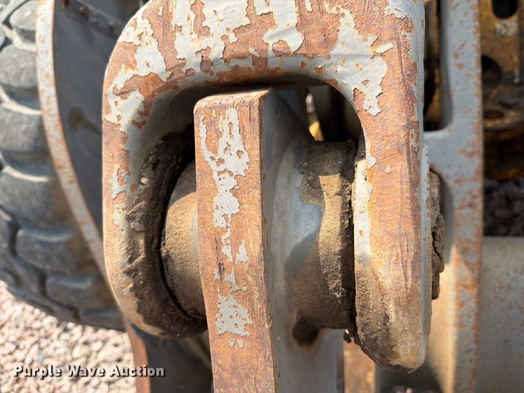 image for item YA4275 2009 Volvo L90F wheel loader