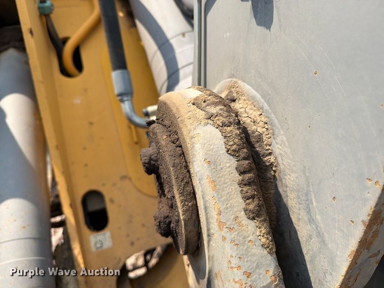 image for item YA4275 2009 Volvo L90F wheel loader