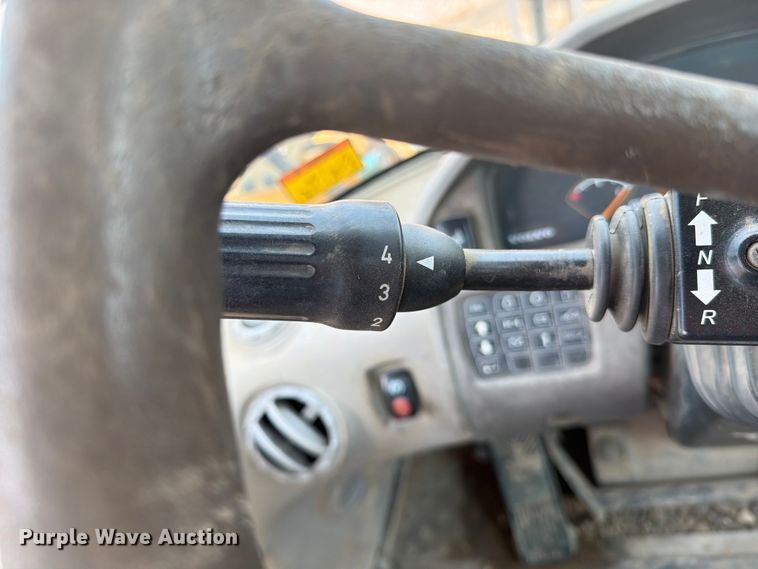 image for item YA4275 2009 Volvo L90F wheel loader