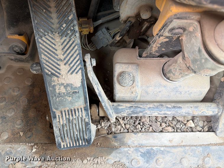 image for item YA4275 2009 Volvo L90F wheel loader