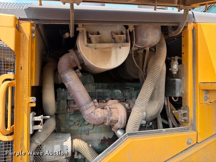 image for item YA4275 2009 Volvo L90F wheel loader