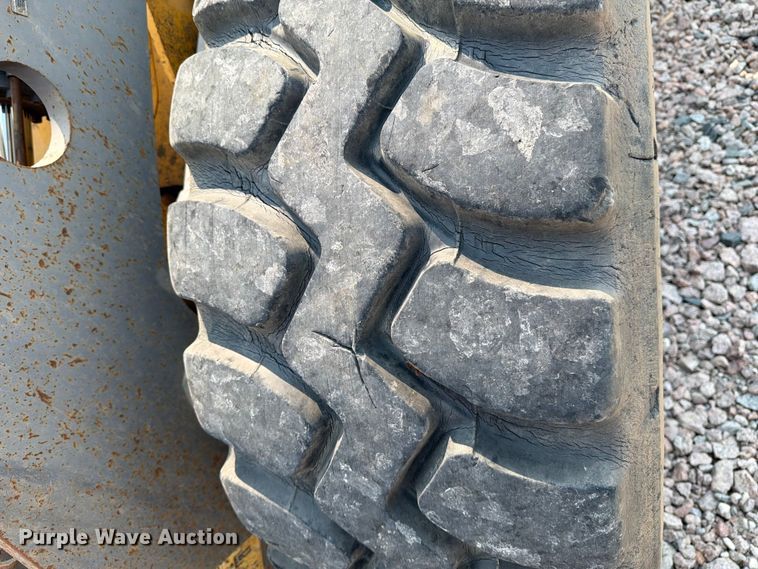 image for item YA4275 2009 Volvo L90F wheel loader