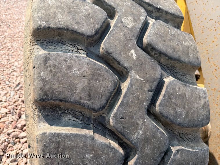 image for item YA4275 2009 Volvo L90F wheel loader