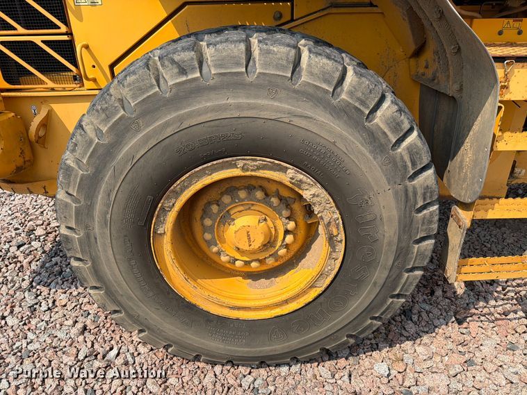 image for item YA4275 2009 Volvo L90F wheel loader