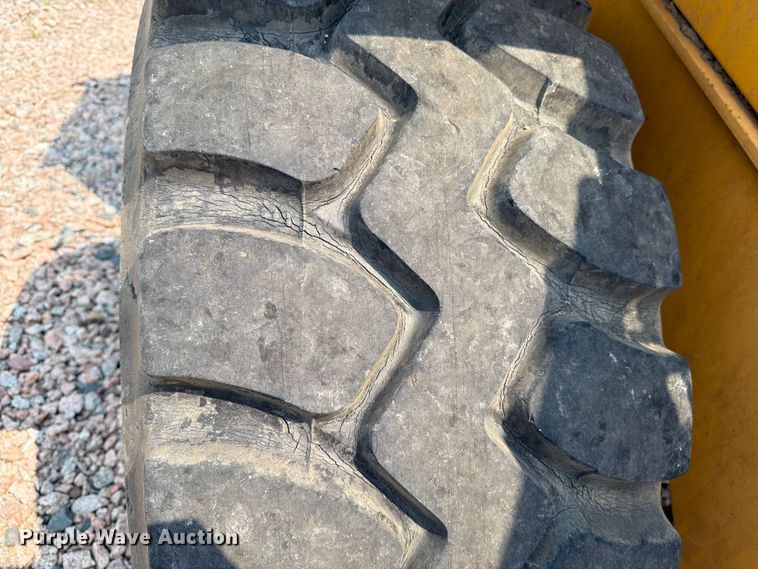image for item YA4275 2009 Volvo L90F wheel loader