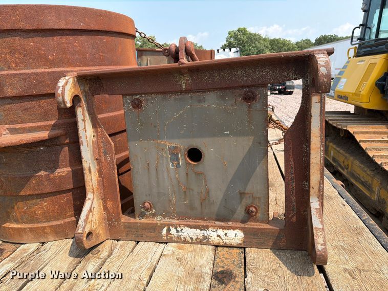 image for item YA4275 2009 Volvo L90F wheel loader
