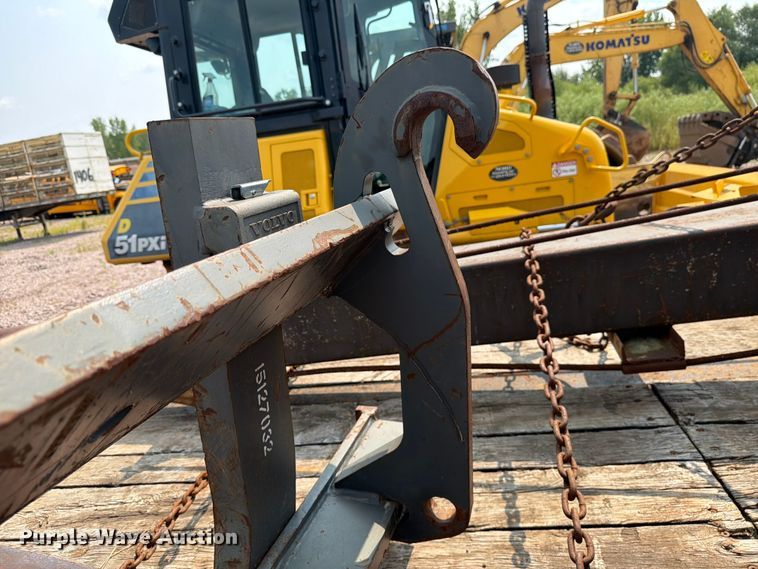image for item YA4275 2009 Volvo L90F wheel loader