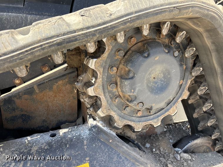 image for item YA4279 2022 Bobcat T76 tracked skid steer loader