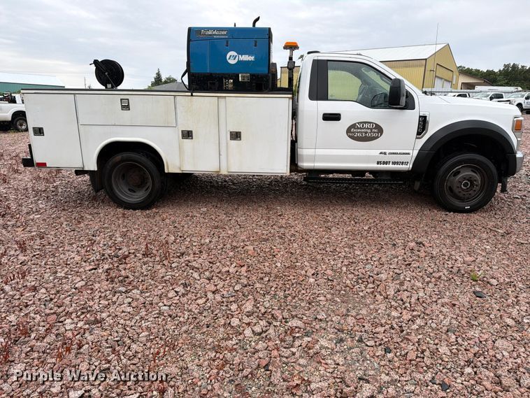 image for item YA4282 2021 Ford F550 Super Duty utility / service truck