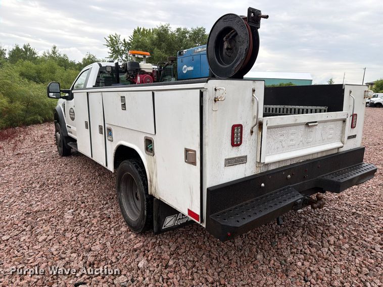 image for item YA4282 2021 Ford F550 Super Duty utility / service truck