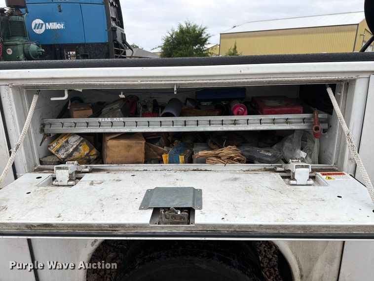 image for item YA4282 2021 Ford F550 Super Duty utility / service truck