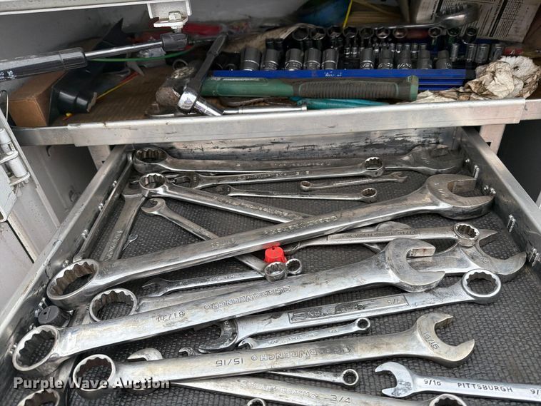 image for item YA4282 2021 Ford F550 Super Duty utility / service truck