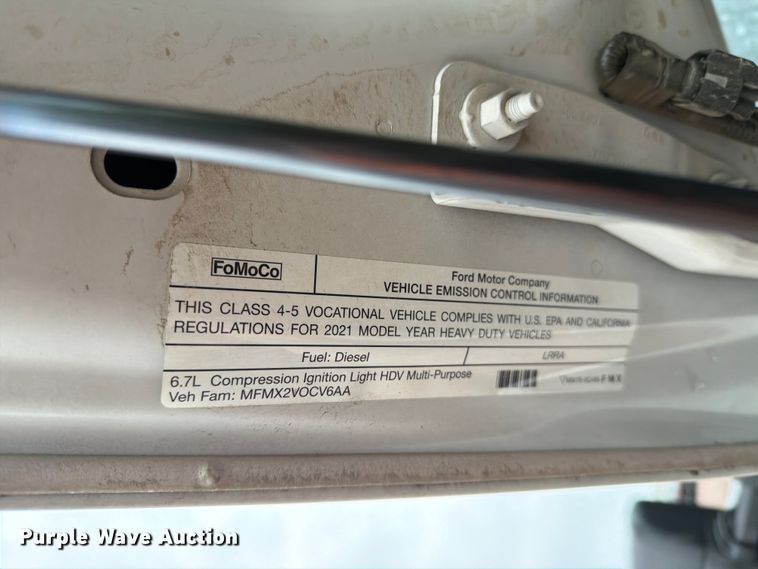 image for item YA4282 2021 Ford F550 Super Duty utility / service truck