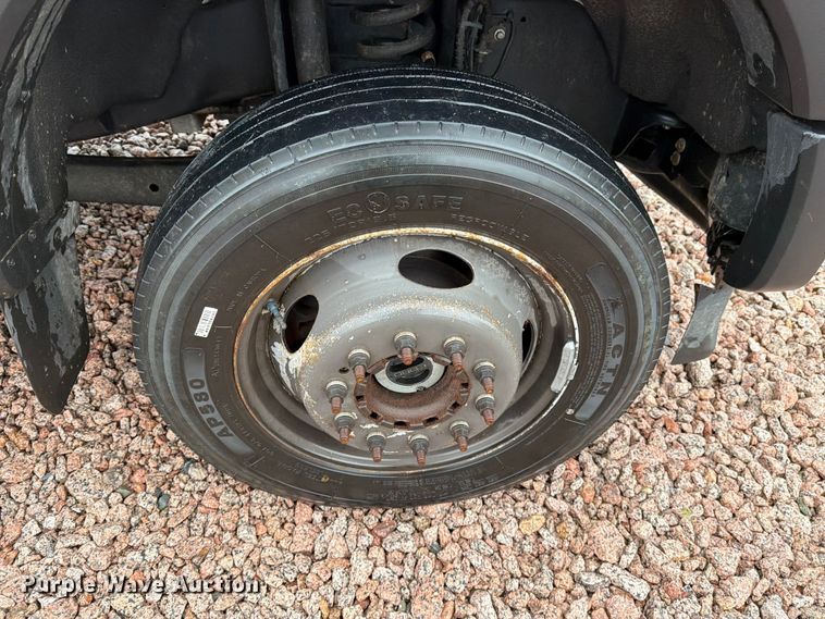 image for item YA4282 2021 Ford F550 Super Duty utility / service truck