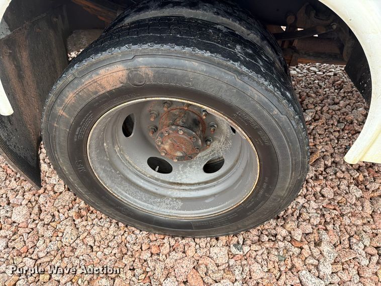 image for item YA4282 2021 Ford F550 Super Duty utility / service truck