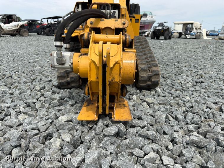 image for item YA4306 2021 Vermeer SPX25 vibratory cable plow