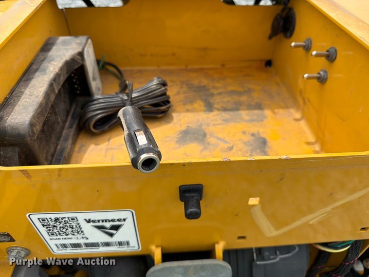 image for item YA4306 2021 Vermeer SPX25 vibratory cable plow
