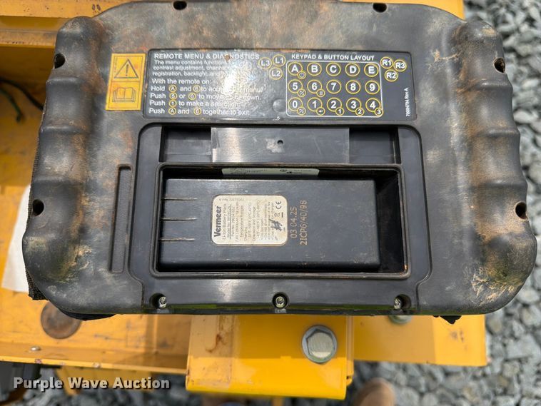 image for item YA4306 2021 Vermeer SPX25 vibratory cable plow