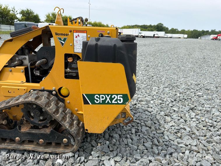 image for item YA4306 2021 Vermeer SPX25 vibratory cable plow