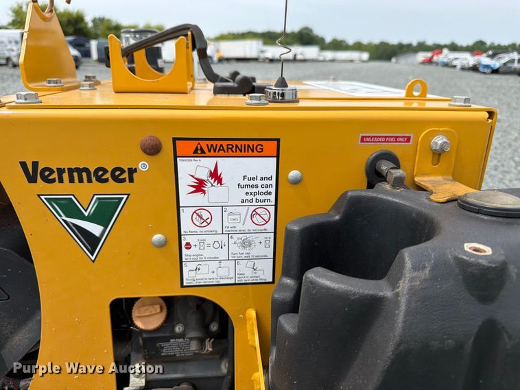 image for item YA4306 2021 Vermeer SPX25 vibratory cable plow