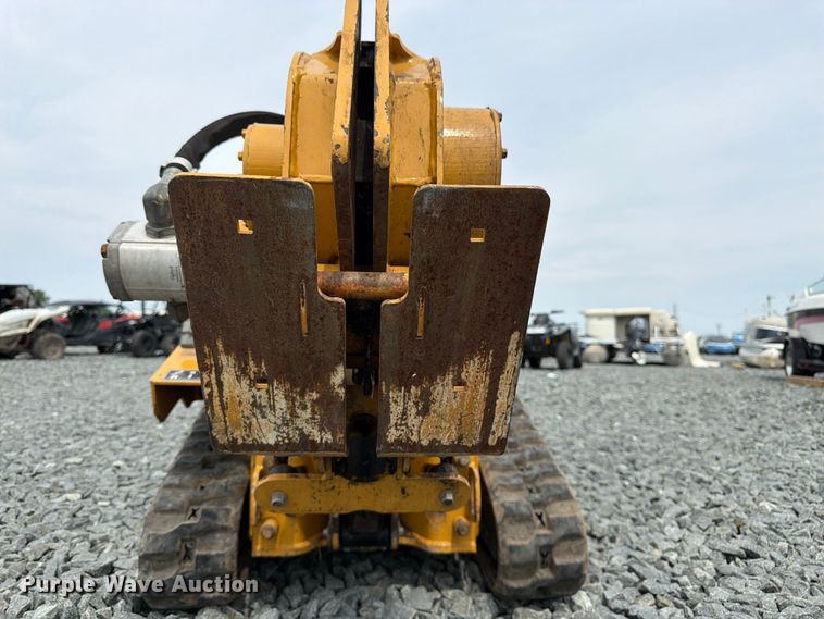 image for item YA4306 2021 Vermeer SPX25 vibratory cable plow