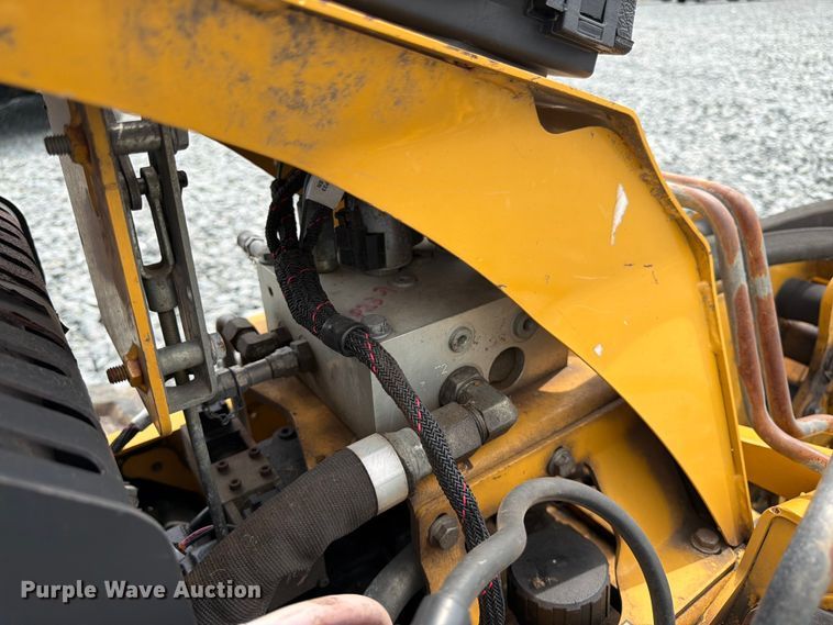 image for item YA4306 2021 Vermeer SPX25 vibratory cable plow