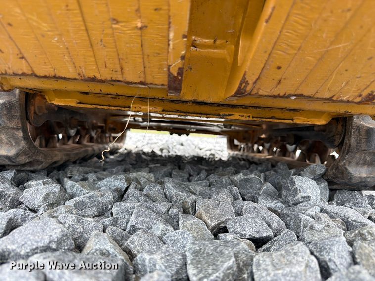 image for item YA4306 2021 Vermeer SPX25 vibratory cable plow
