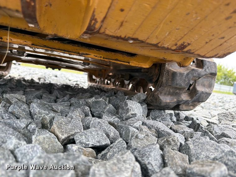 image for item YA4306 2021 Vermeer SPX25 vibratory cable plow