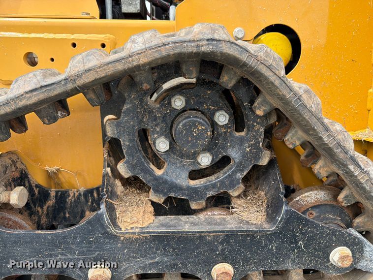 image for item YA4306 2021 Vermeer SPX25 vibratory cable plow