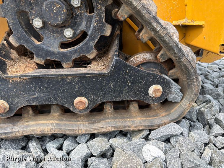 image for item YA4306 2021 Vermeer SPX25 vibratory cable plow