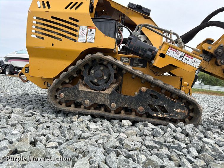 image for item YA4306 2021 Vermeer SPX25 vibratory cable plow