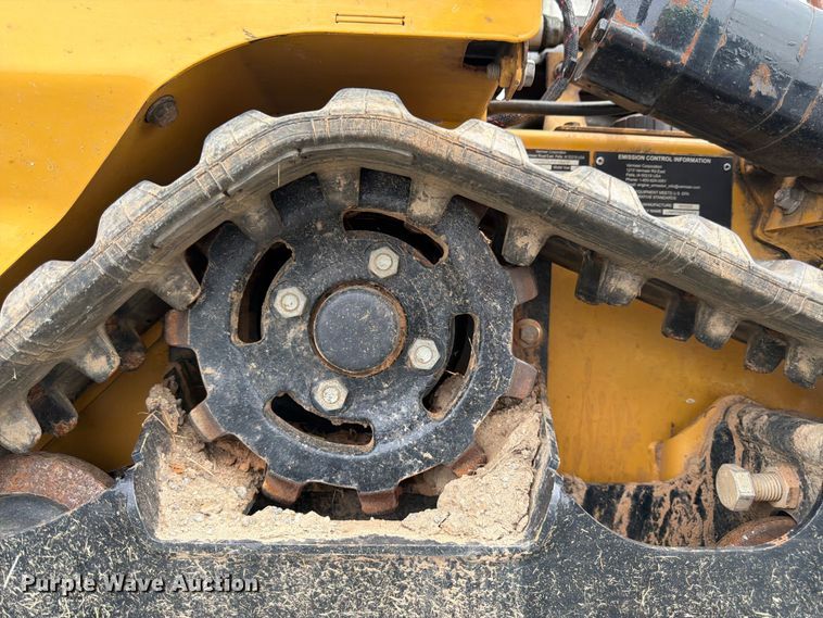 image for item YA4306 2021 Vermeer SPX25 vibratory cable plow