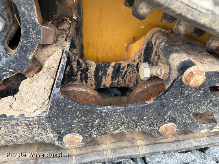 image for item YA4306 2021 Vermeer SPX25 vibratory cable plow