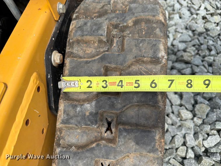 image for item YA4306 2021 Vermeer SPX25 vibratory cable plow