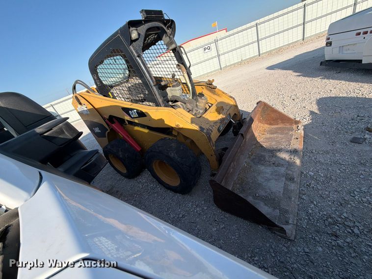 image for item YA4315 2009 Caterpillar 246C skid steer loader