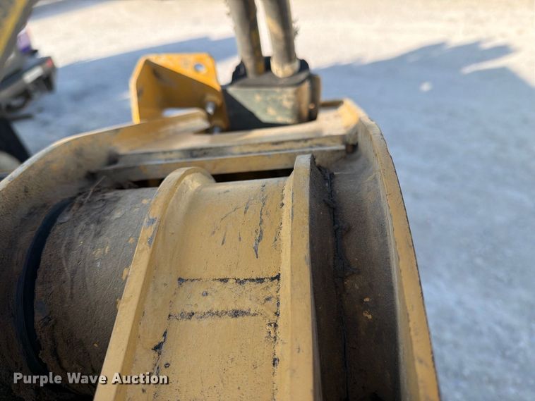 image for item YA4315 2009 Caterpillar 246C skid steer loader