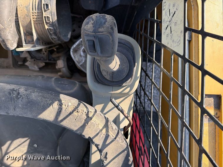 image for item YA4315 2009 Caterpillar 246C skid steer loader